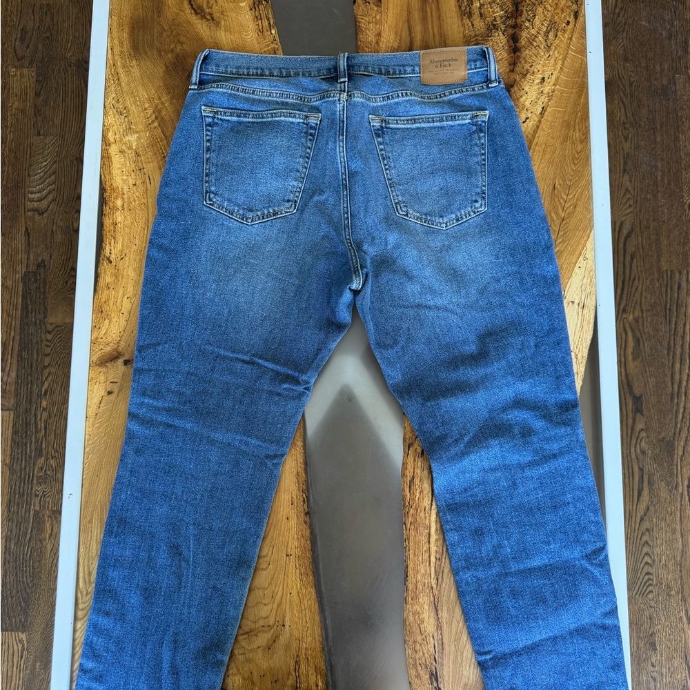 Abercrombie & Fitch Vintage Denim Men's Jeans - Picture 3 of 4